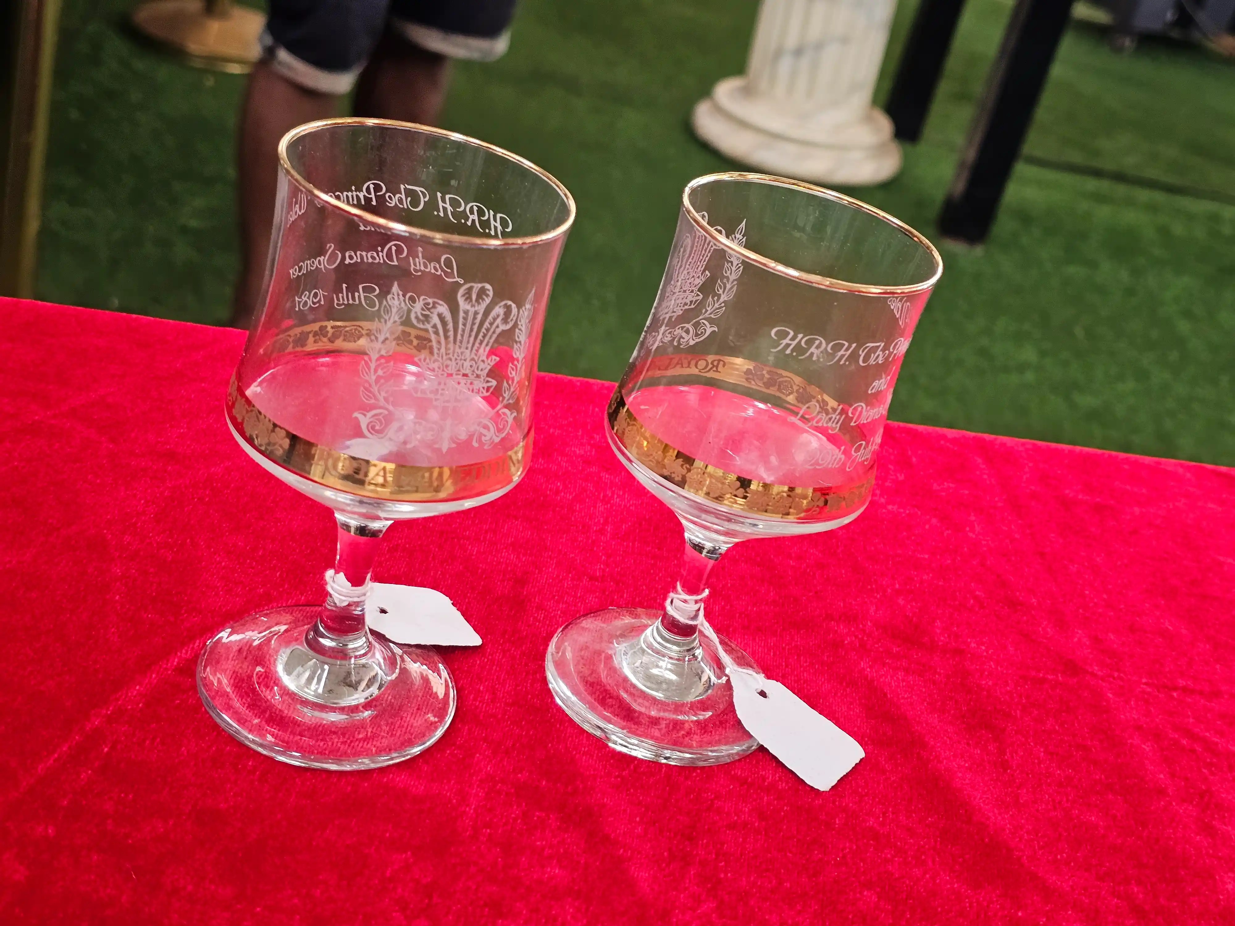 Gilt-Rimmed Commemorative Goblets, Pair — photo 4