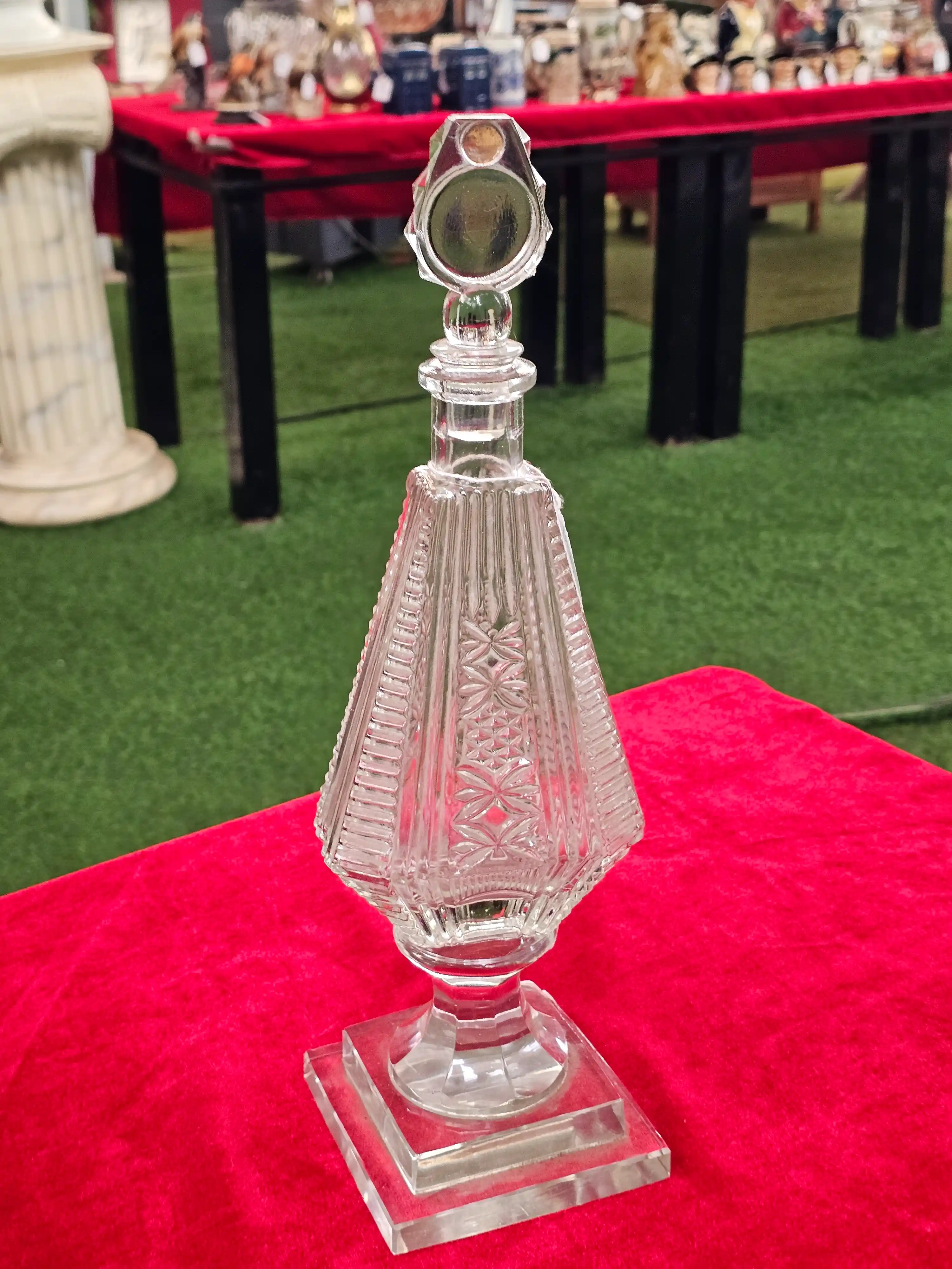 Tapered Cut Crystal Decanter — photo 2