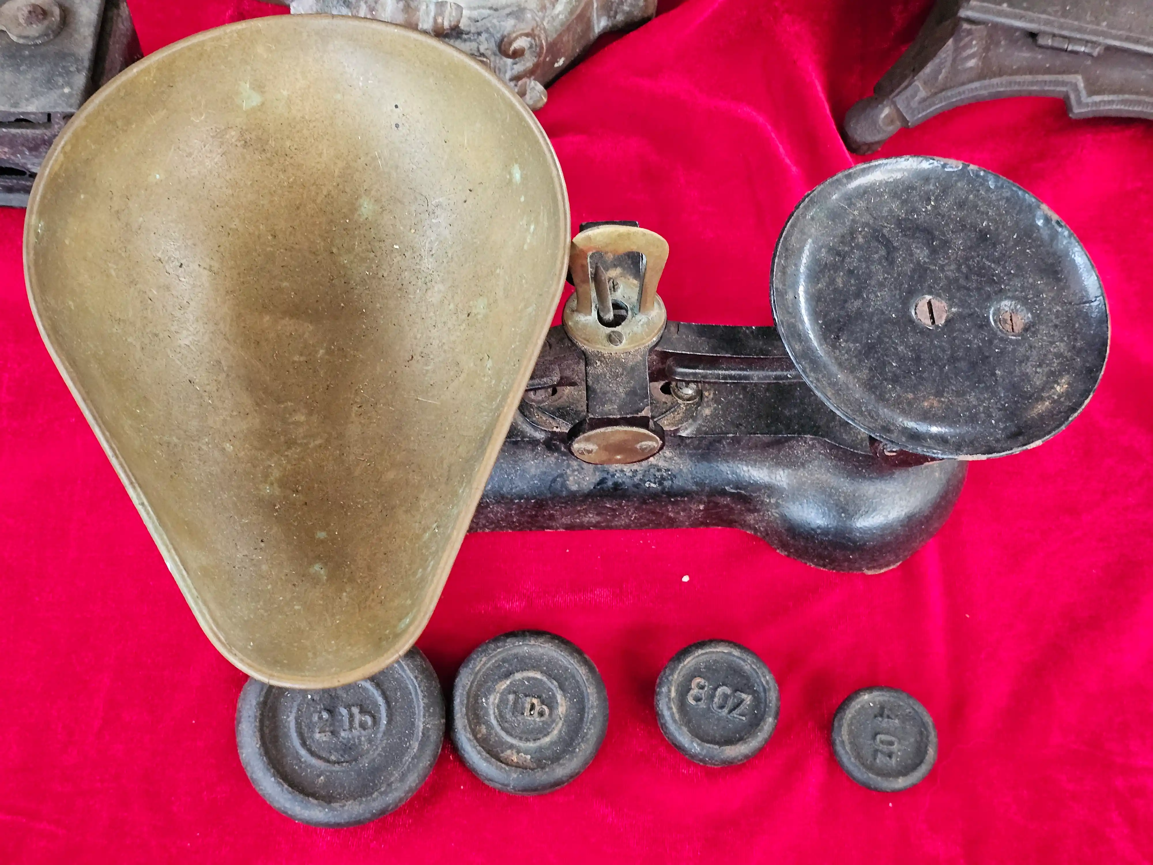 Cast Iron Balance Scale with Weights — photo 3
