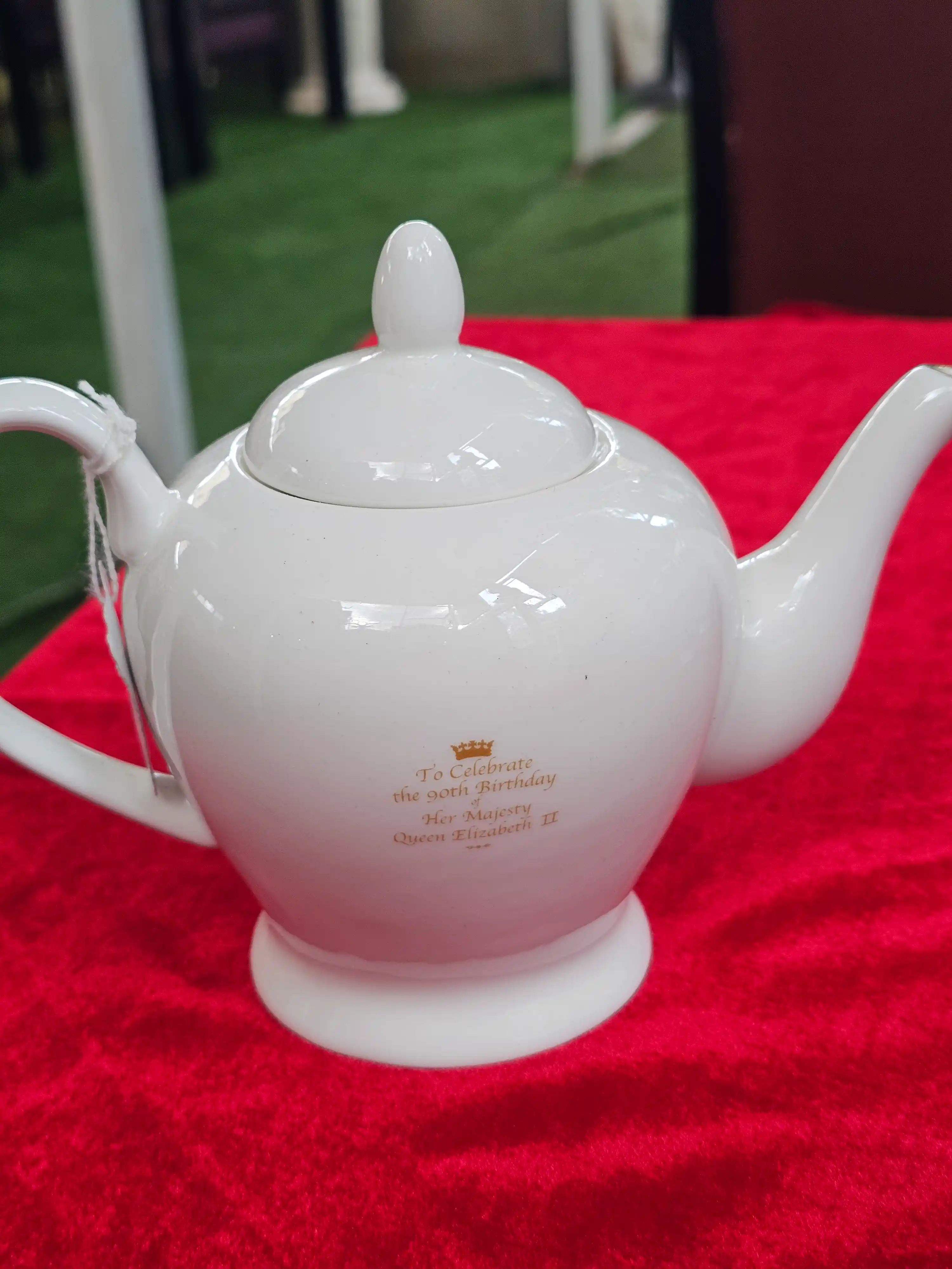 Commemorative Porcelain Teapot — photo 2