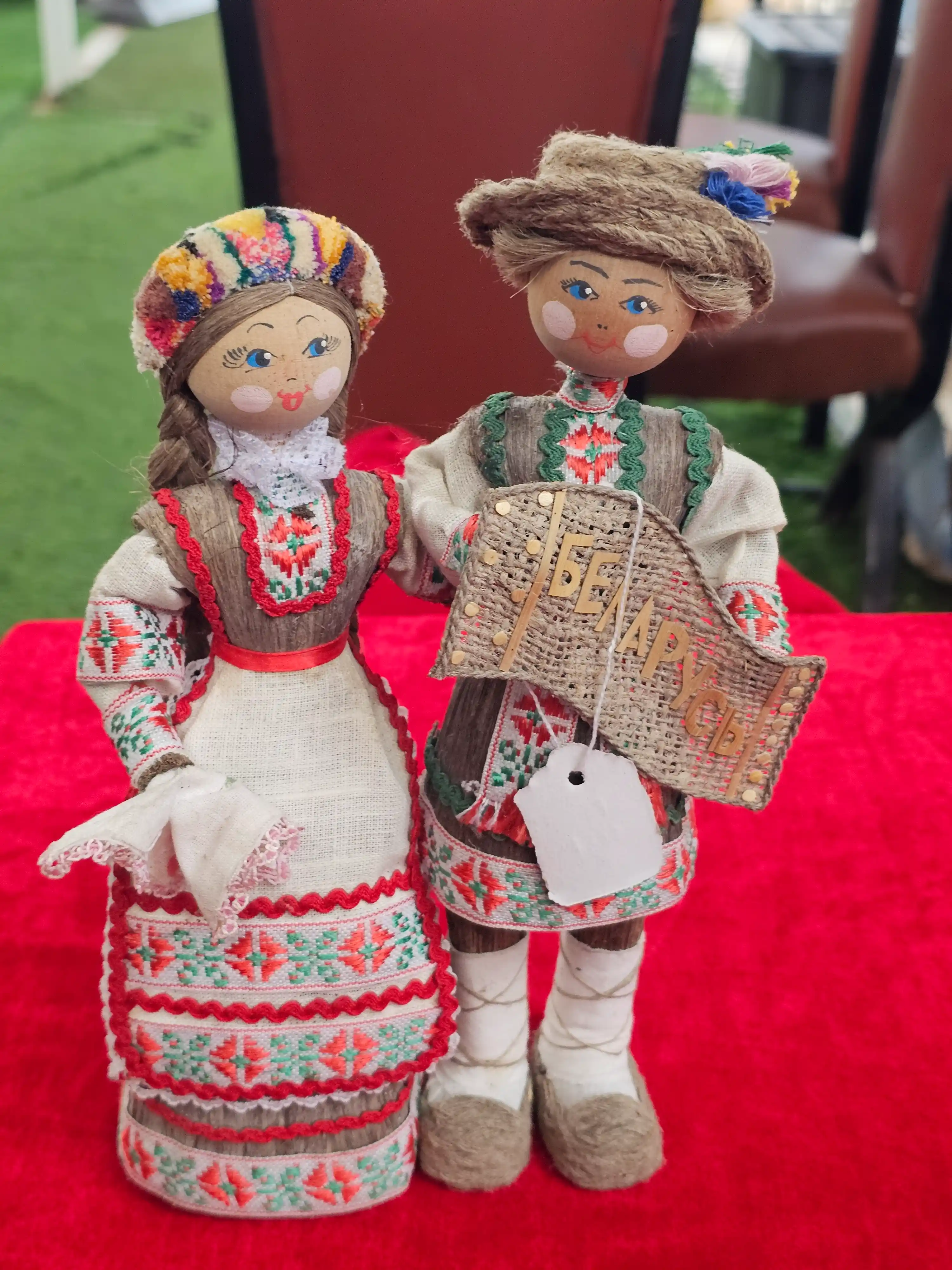 Folk Costume Dolls, Pair — photo 2