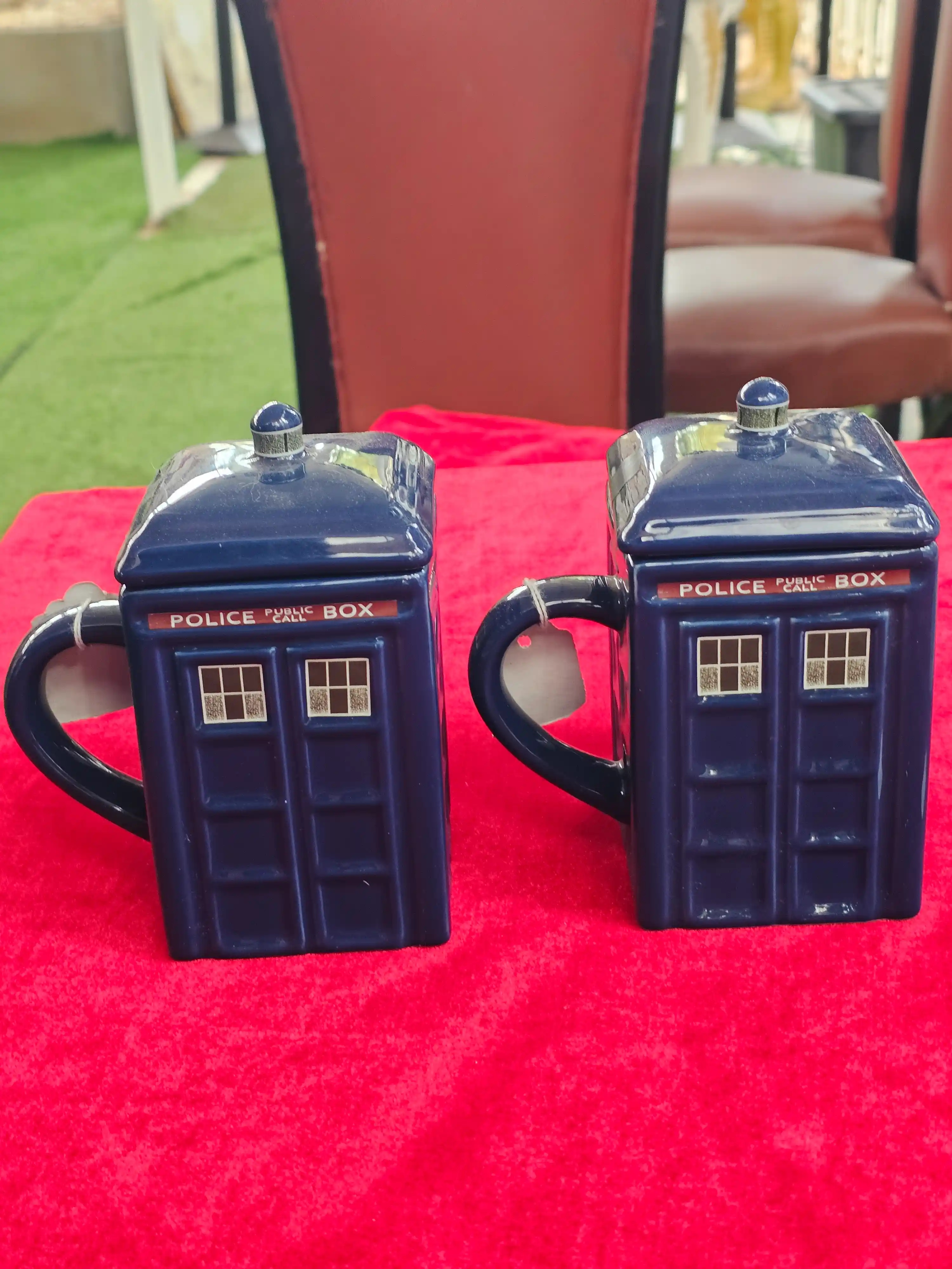 Police Box Lidded Mugs, Pair — photo 3