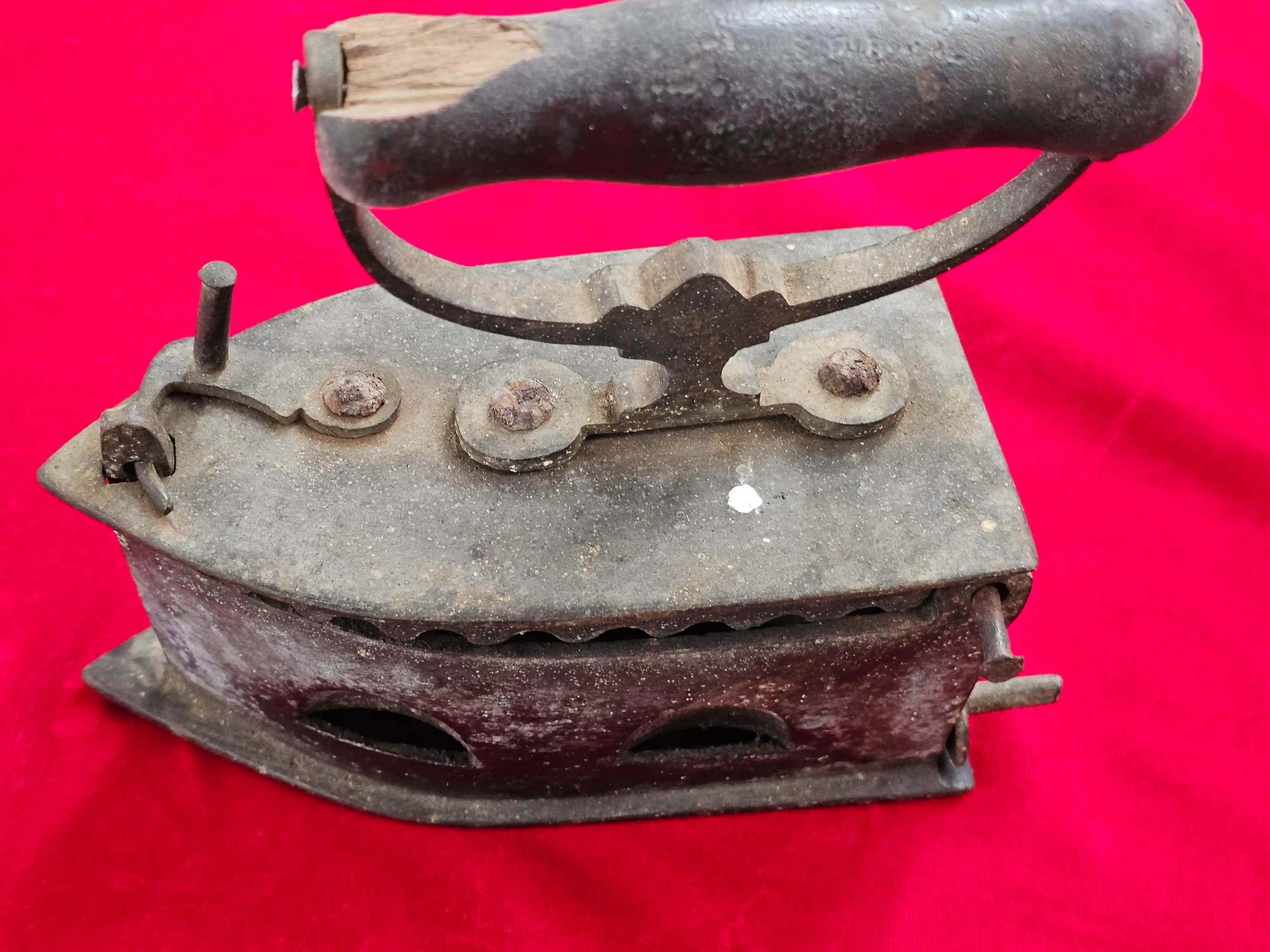 Cast Iron Charcoal Box Iron