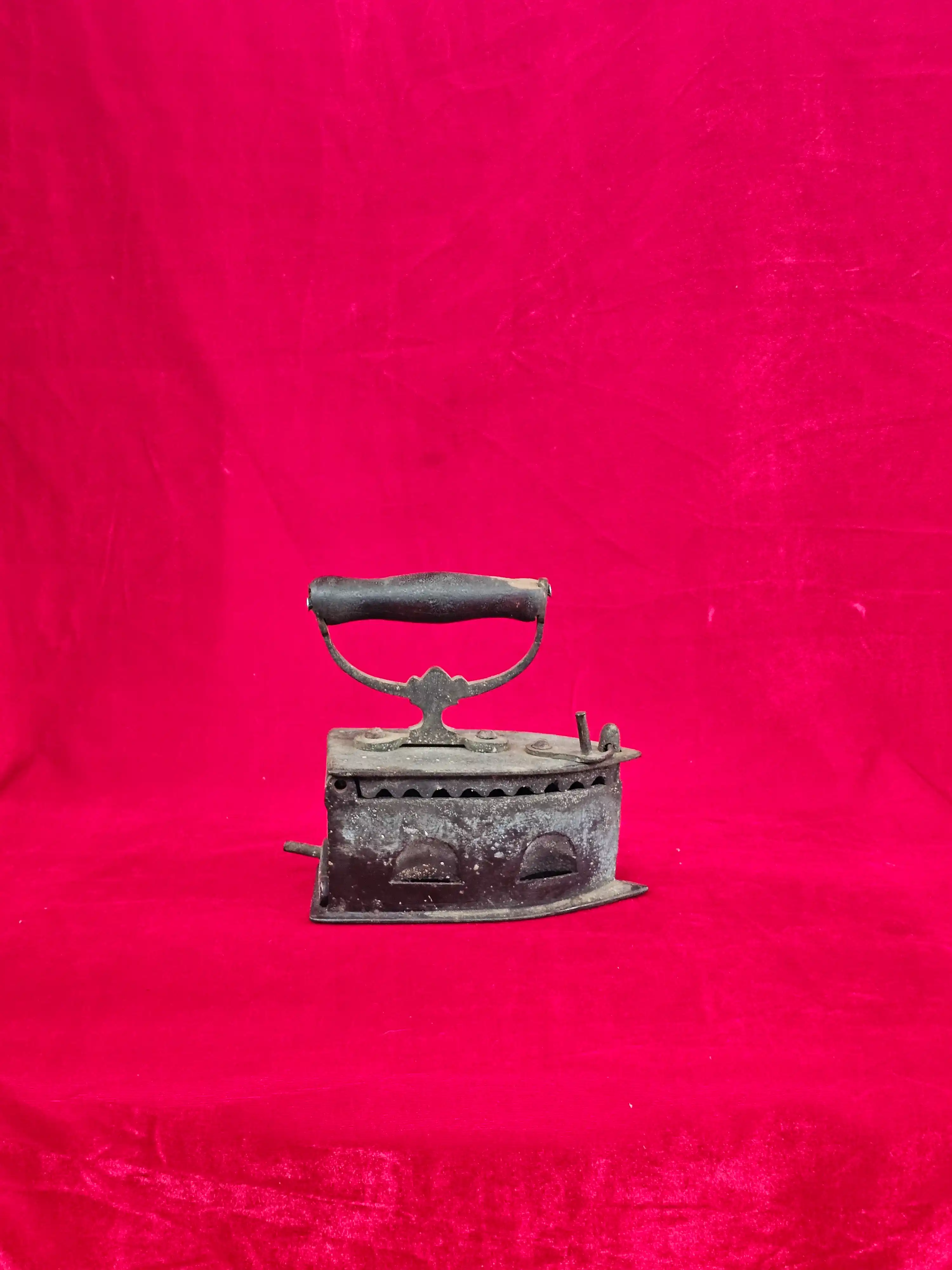 Vintage Cast Iron Charcoal Box Iron with Wooden Handle