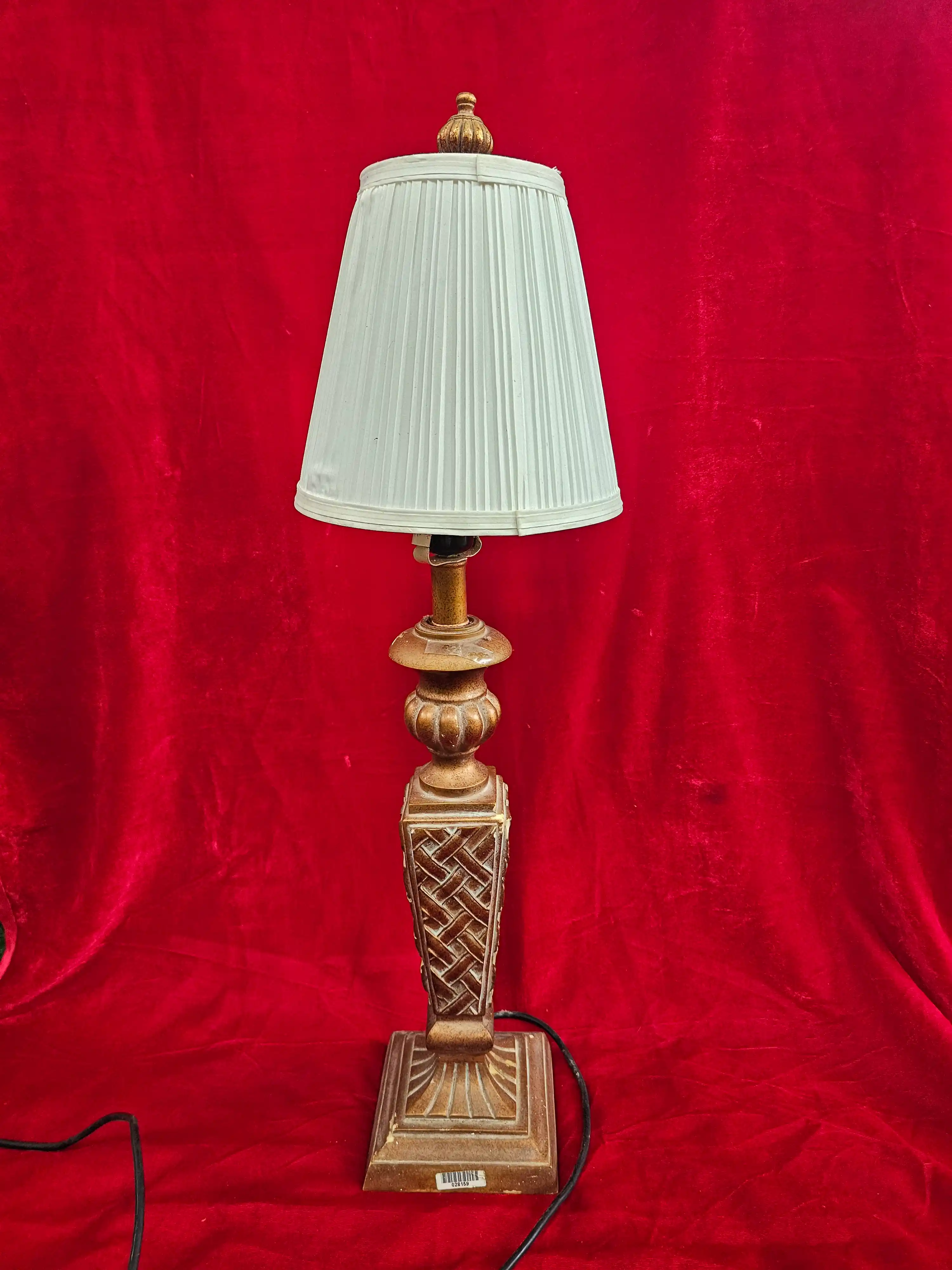 Vintage-Style Gilt Lattice Table Lamp with Pleated Shade