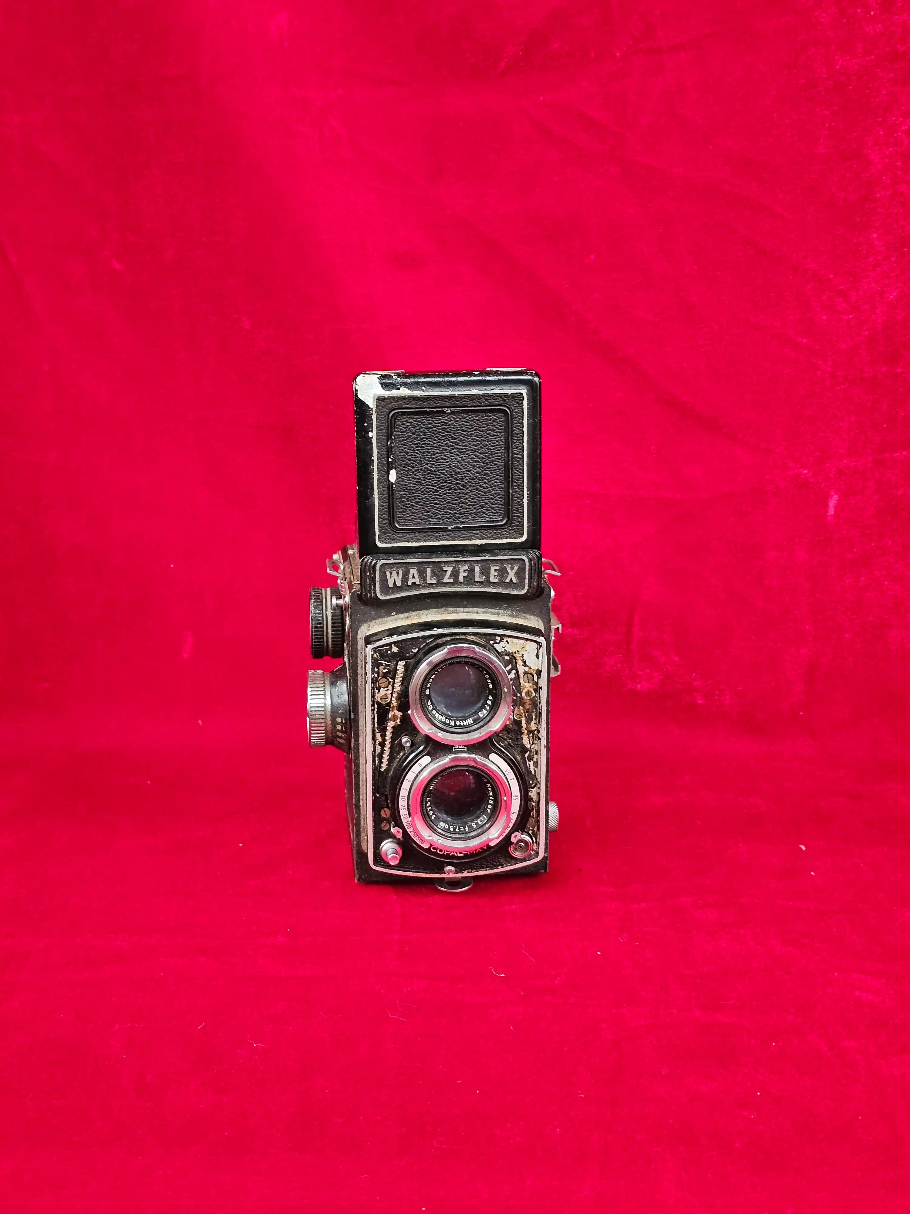 Vintage Walzflex Twin-Lens Reflex (TLR) Camera